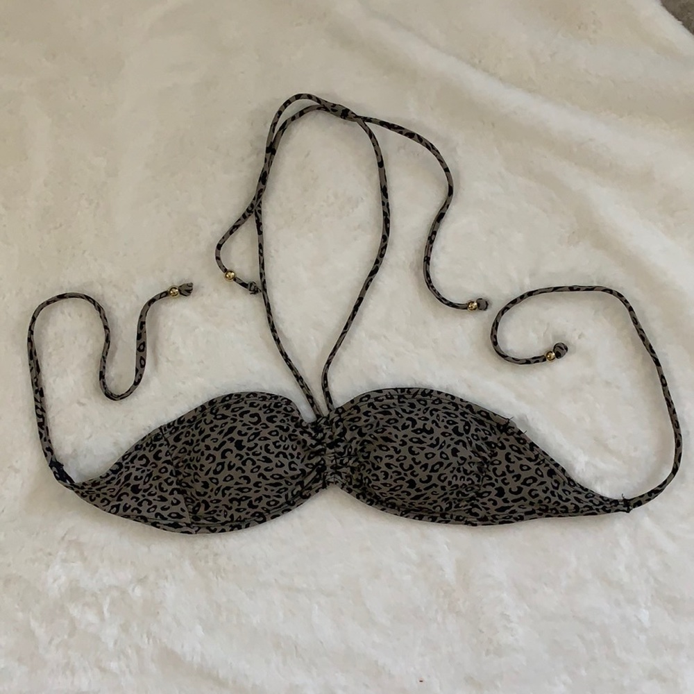 Gray/beige leopard bikini top